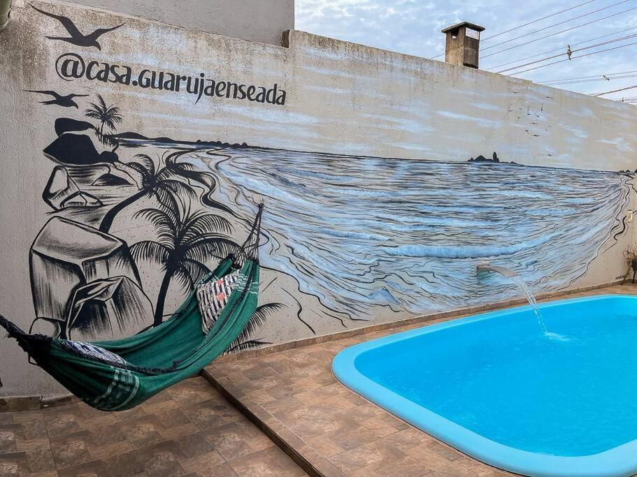 Casa Com Piscina Na Enseada No Casa de férias *